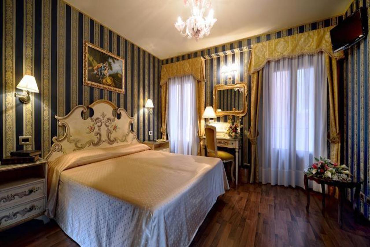 Lux 3* Venecia