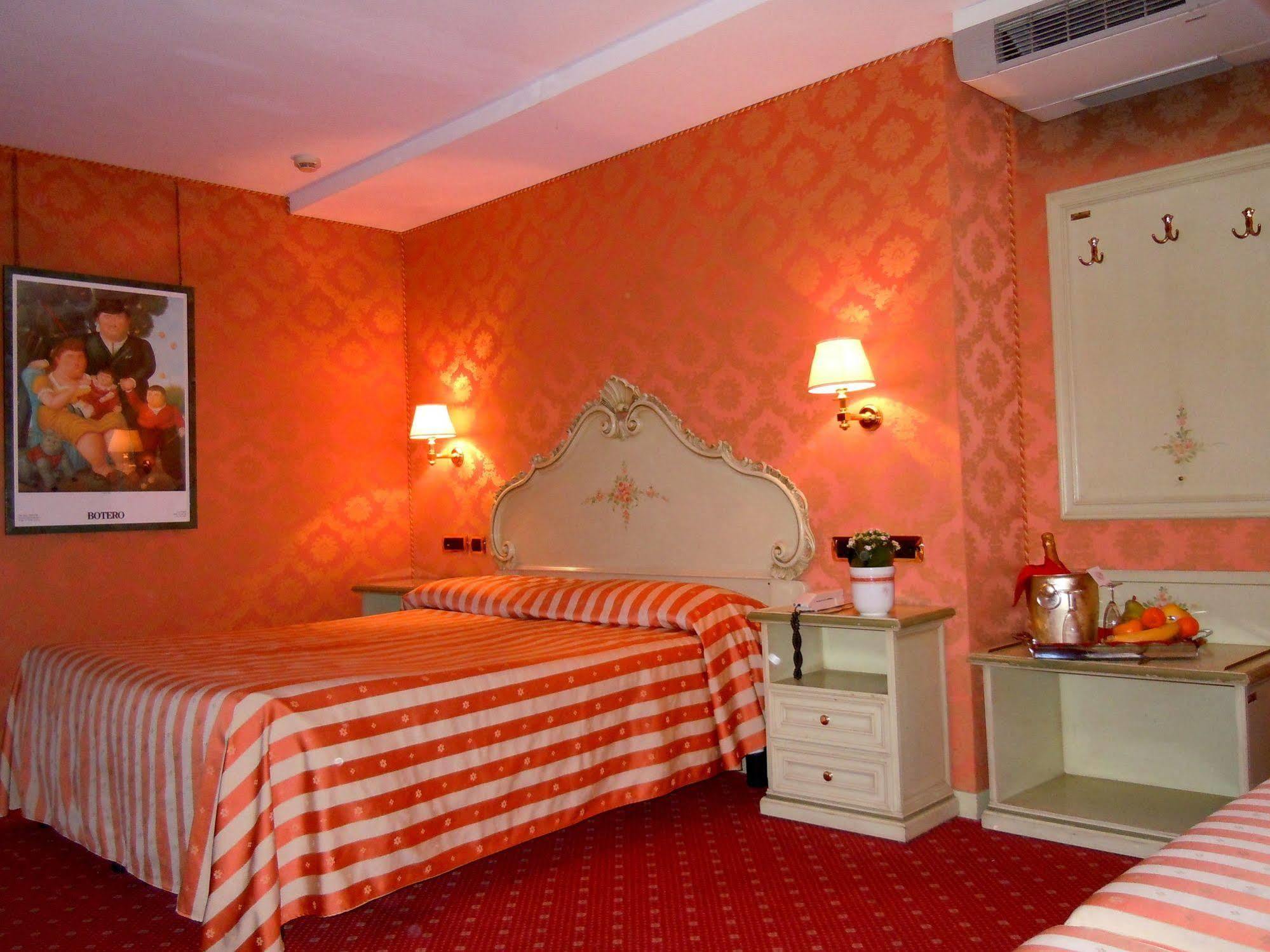 Lux Hotel Venecia